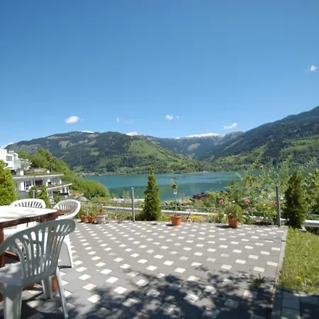 Appartamento Fuchslehen With Terrace And Mountain View By In One Zell am See
